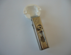 Cerniere invisibili per mobili apertura 90° collo piano box nylon e base nylon